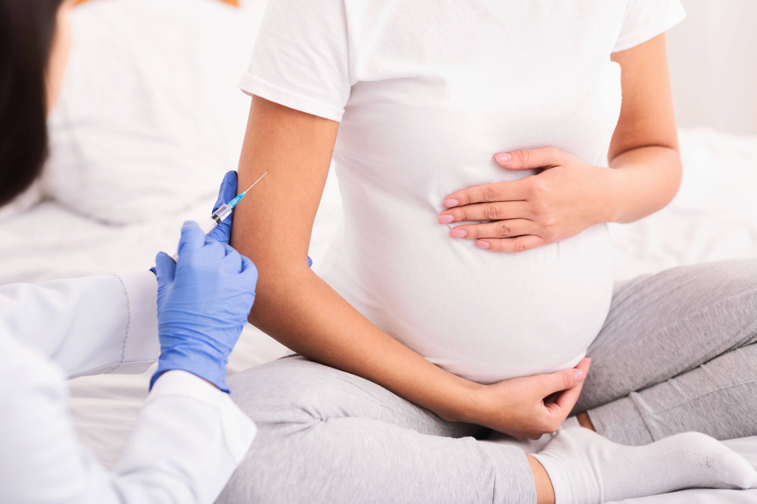 Ciąża a szczepienia, w tym przeciwko Covid-19